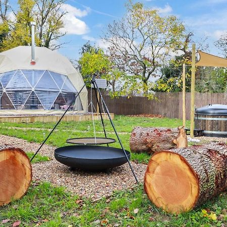 Luxury Dome With Private Wood-Fired Hot Tub Hotel Оксфорд Екстериор снимка